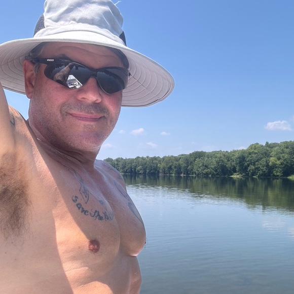 Meet your Posher, Tim - Picture 3 of 5